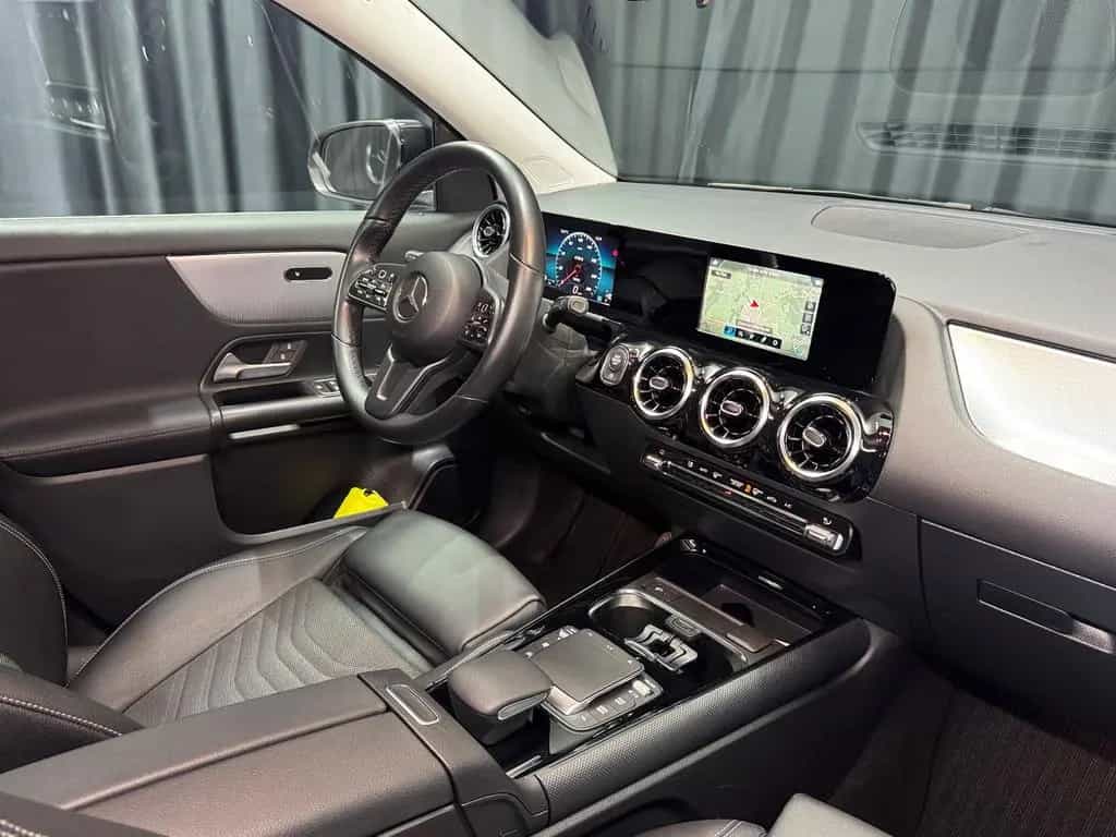 Mercedes-Benz GLA 220 d|AUTOMATIK|NAVI|LED-SCHEINWERFER| 07/2020-photo-4