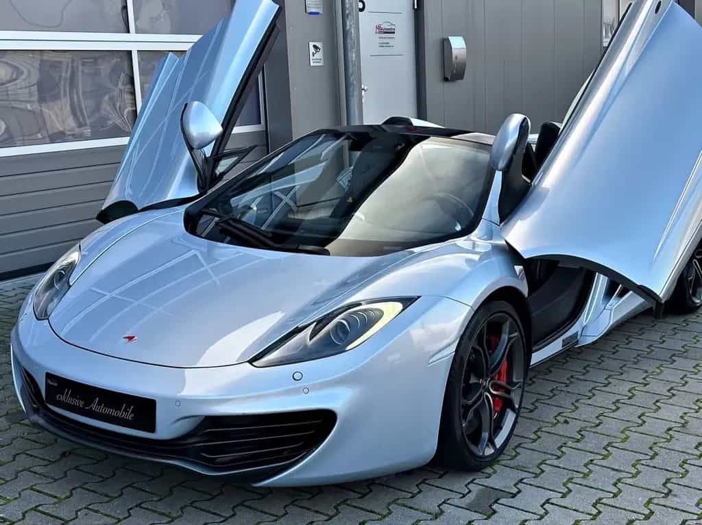 McLaren MP4-12C 3.8 V8 Spider Ice Silver Service McL NEU 05/2013-photo-13