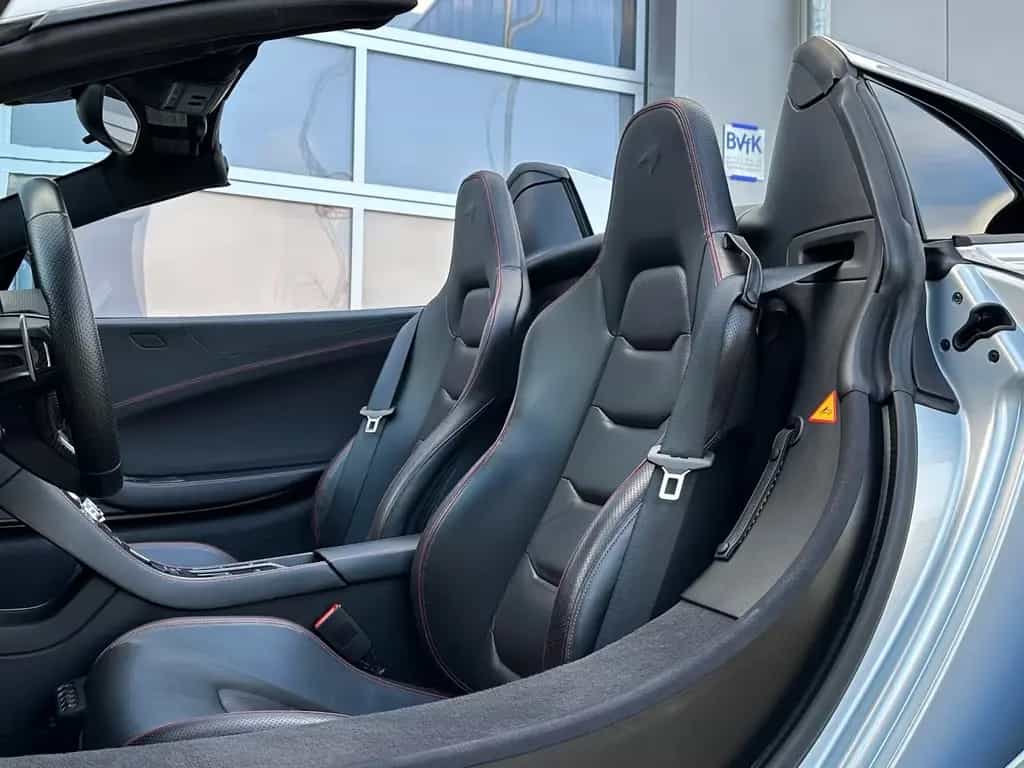 McLaren MP4-12C 3.8 V8 Spider Ice Silver Service McL NEU 05/2013-photo-14