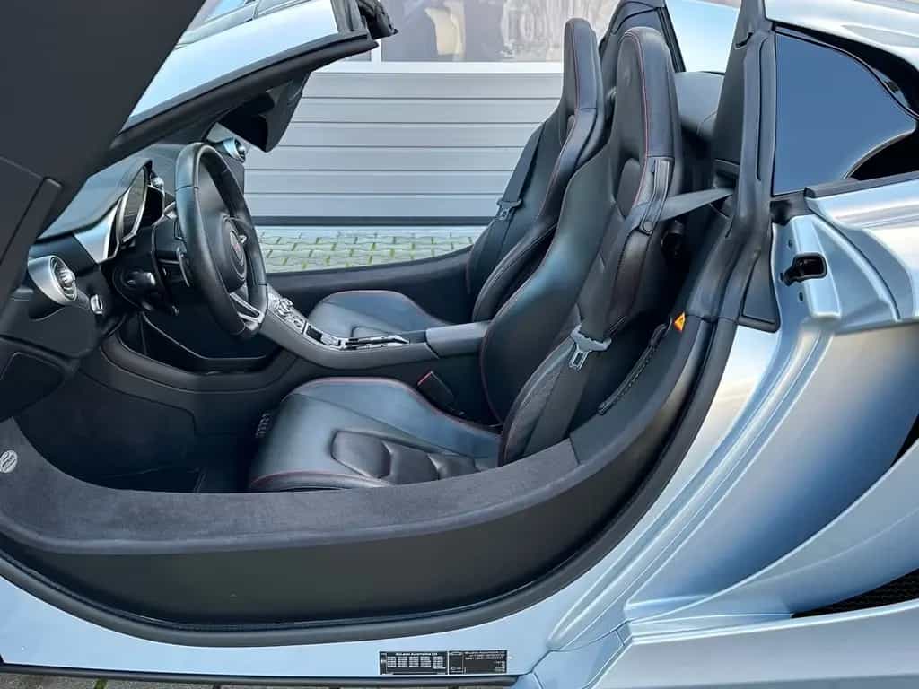 McLaren MP4-12C 3.8 V8 Spider Ice Silver Service McL NEU 05/2013-photo-16