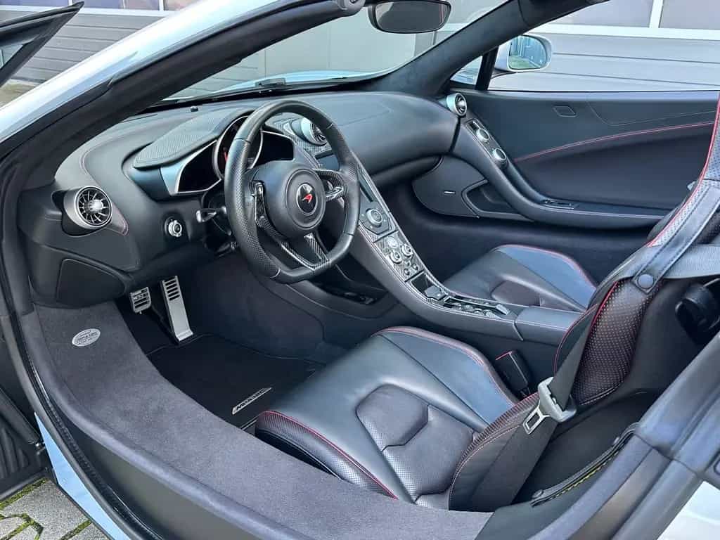 McLaren MP4-12C 3.8 V8 Spider Ice Silver Service McL NEU 05/2013-photo-17