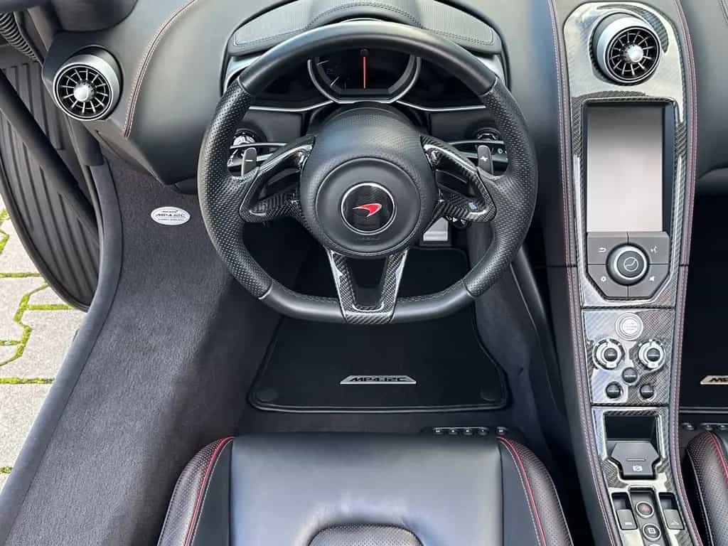 McLaren MP4-12C 3.8 V8 Spider Ice Silver Service McL NEU 05/2013-photo-21