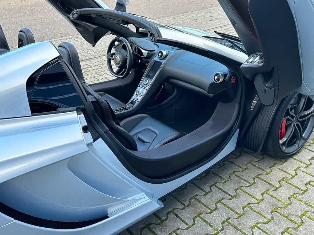 McLaren MP4-12C 3.8 V8 Spider Ice Silver Service McL NEU 05/2013-photo-24