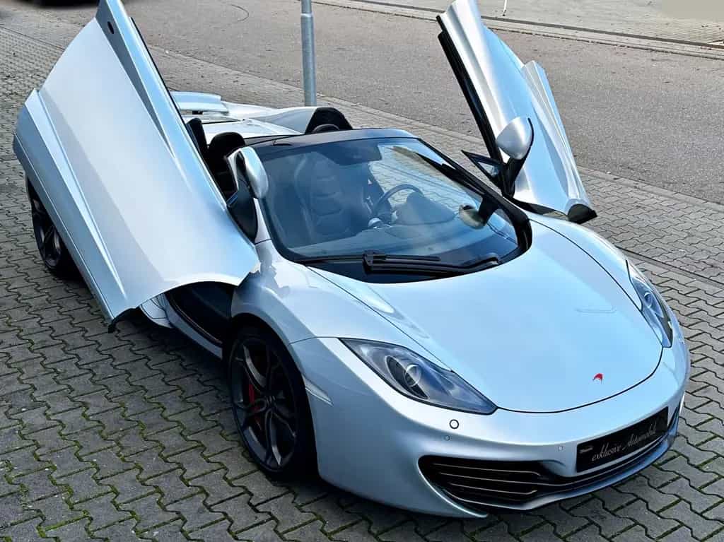 McLaren MP4-12C 3.8 V8 Spider Ice Silver Service McL NEU 05/2013-photo-9