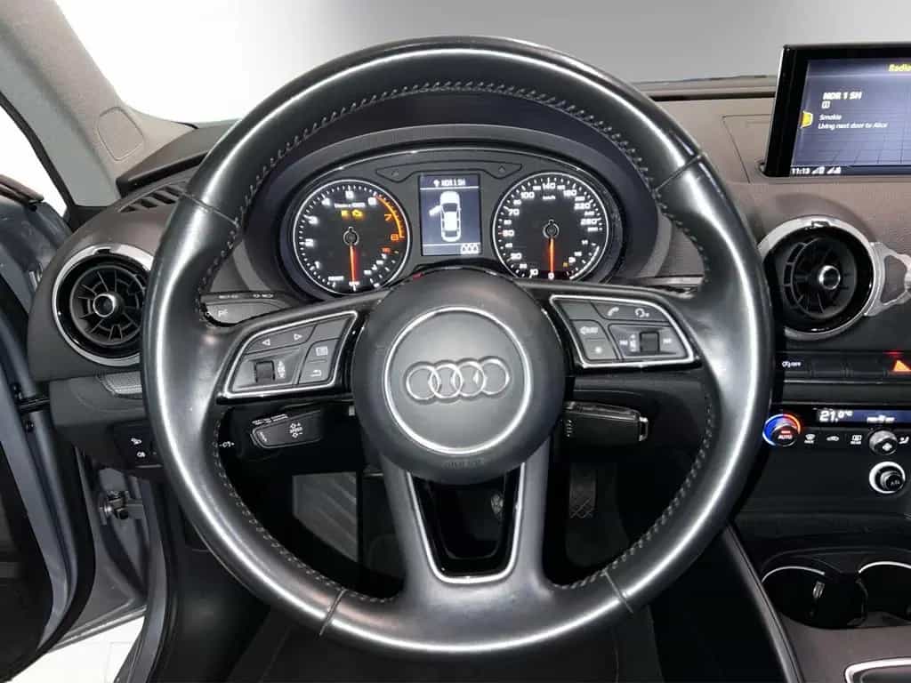 Audi A3 Limousine  1.0 TFSI design 04/2017-photo-11