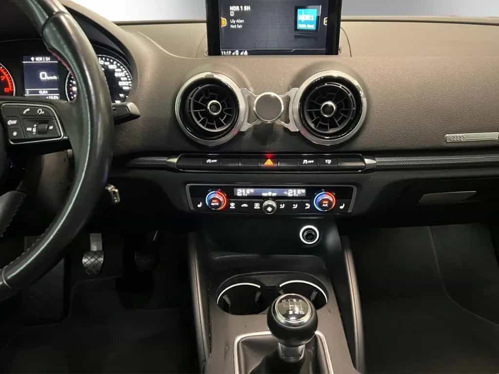 Audi A3 Limousine  1.0 TFSI design 04/2017-photo-13
