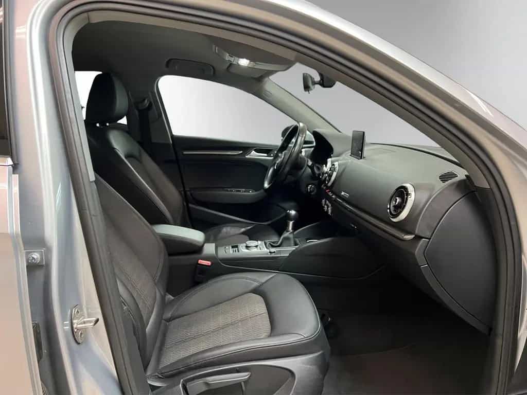 Audi A3 Limousine  1.0 TFSI design 04/2017-photo-15