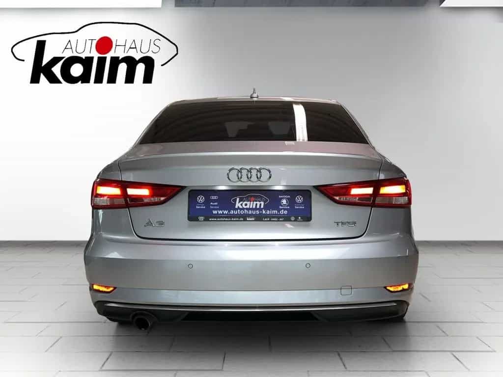 Audi A3 Limousine  1.0 TFSI design 04/2017-photo-3