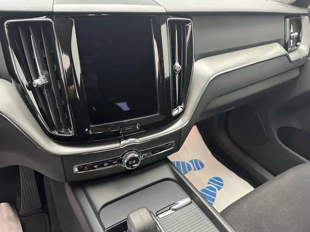 Volvo XC60 Momentum Pro 2WD "1 HAND-NAVI-CAM-SITZH" 02/2022-photo-15