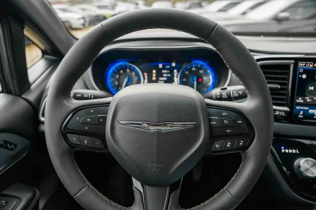 Chrysler Pacifica 3,6 Limited S LED/ACC VOLL 02/2024-photo-27
