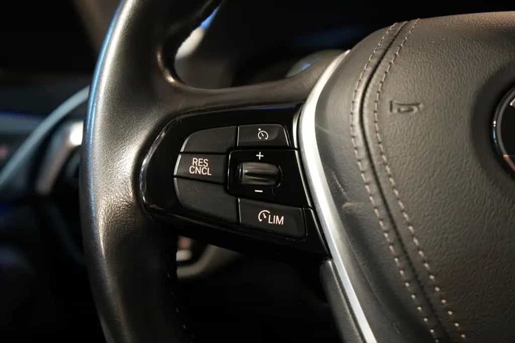 BMW 5 Series 520 d *LED*Navi*Klima*SHZ* 04/2019-photo-17