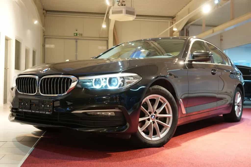 BMW 5 Series 520 d *LED*Navi*Klima*SHZ* 04/2019-photo-1