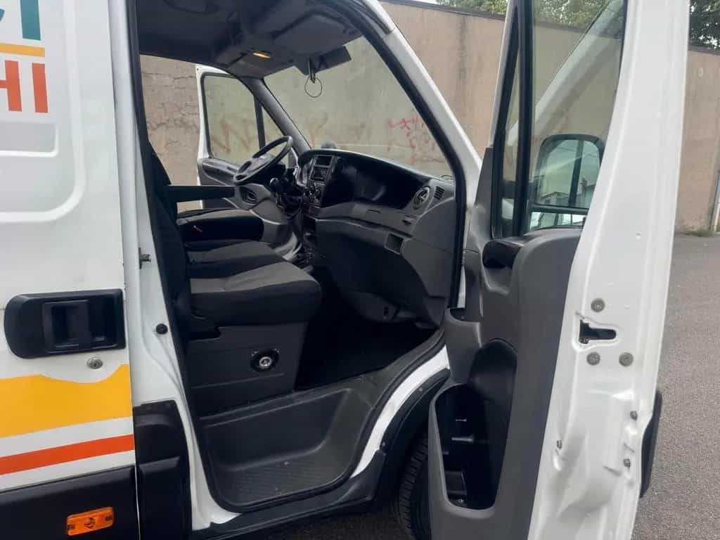 Iveco Daily 35S15V 2.3 HPT PC-TM Furgone 09/2012-photo-9