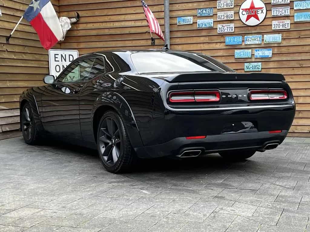 Dodge Challenger 5,7L SHAKER Widebody Schiebed. BREMBO 06/2021-photo-10