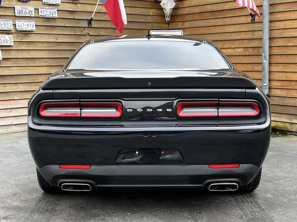 Dodge Challenger 5,7L SHAKER Widebody Schiebed. BREMBO 06/2021-photo-11