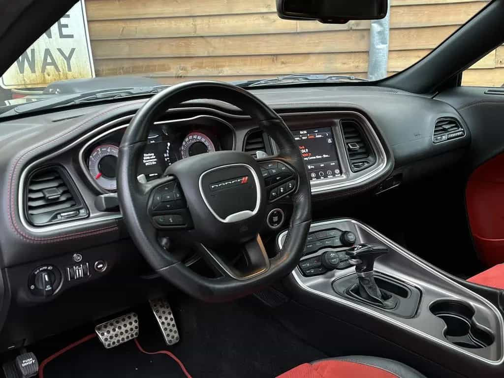 Dodge Challenger 5,7L SHAKER Widebody Schiebed. BREMBO 06/2021-photo-17