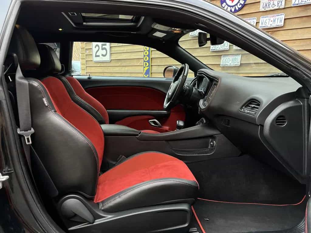 Dodge Challenger 5,7L SHAKER Widebody Schiebed. BREMBO 06/2021-photo-28