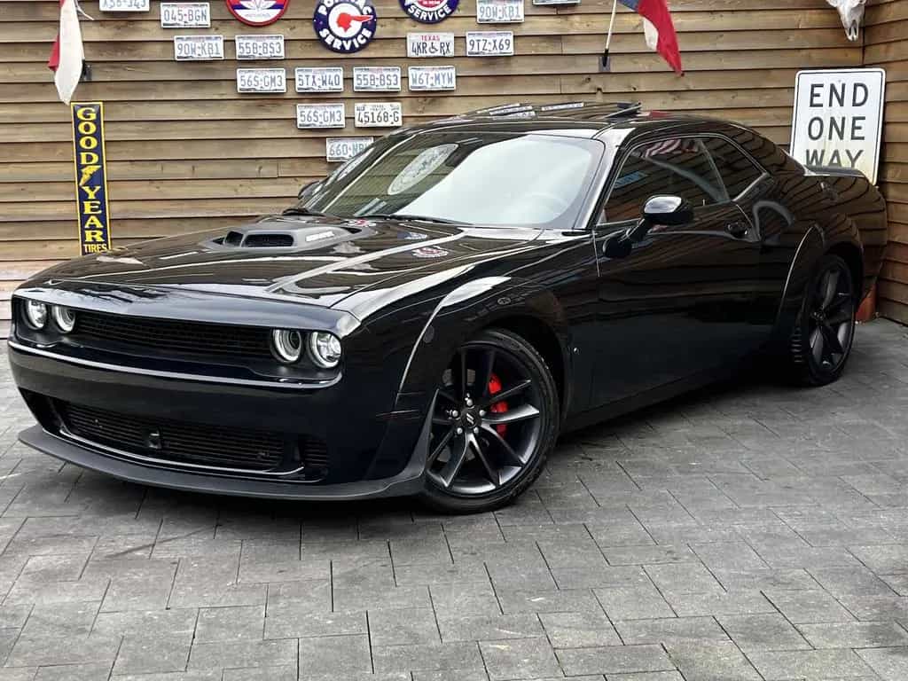 Dodge Challenger 5,7L SHAKER Widebody Schiebed. BREMBO 06/2021-photo-4