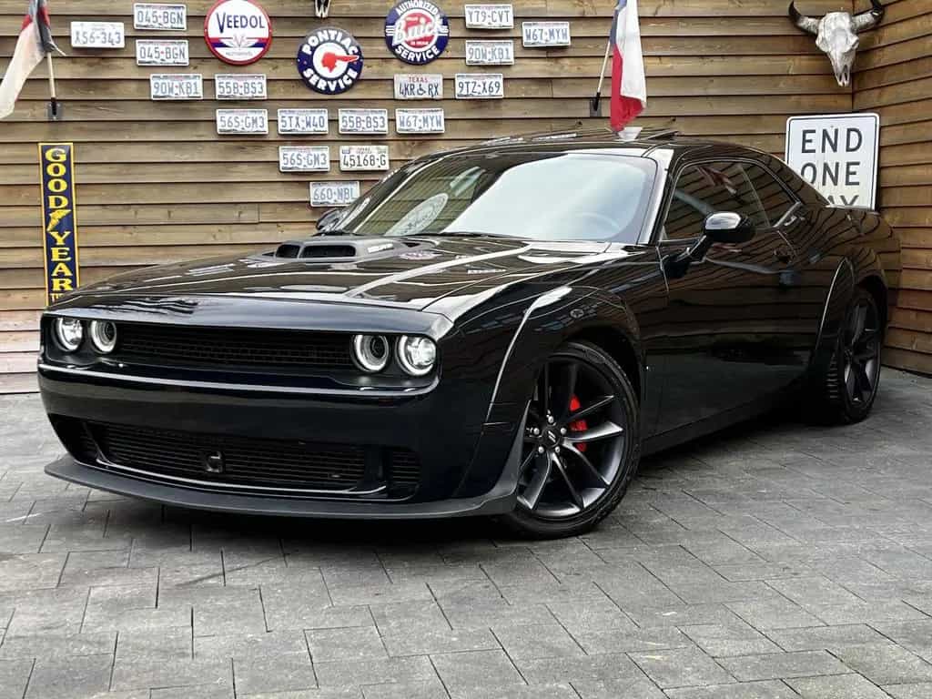 Dodge Challenger 5,7L SHAKER Widebody Schiebed. BREMBO 06/2021-photo-5