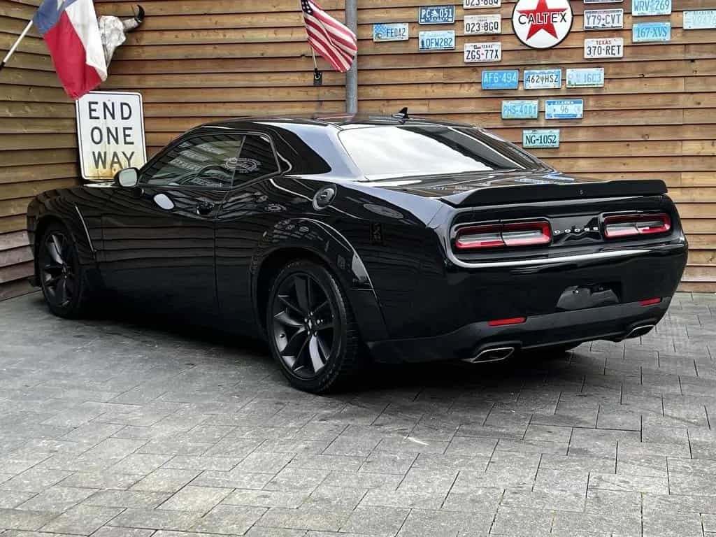 Dodge Challenger 5,7L SHAKER Widebody Schiebed. BREMBO 06/2021-photo-9