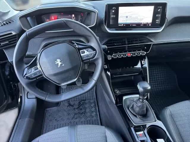 Peugeot 208 06/2023-photo-11