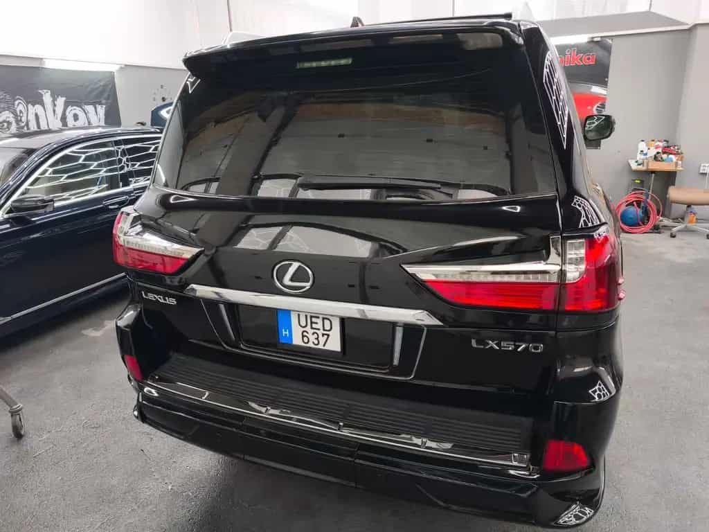Lexus LX 570 01/2009-photo-1