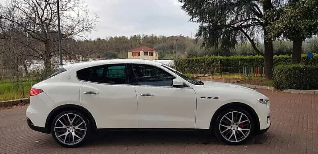 Maserati Levante V6 Diesel 275 Granlusso,pelle r 10/2017-photo-8