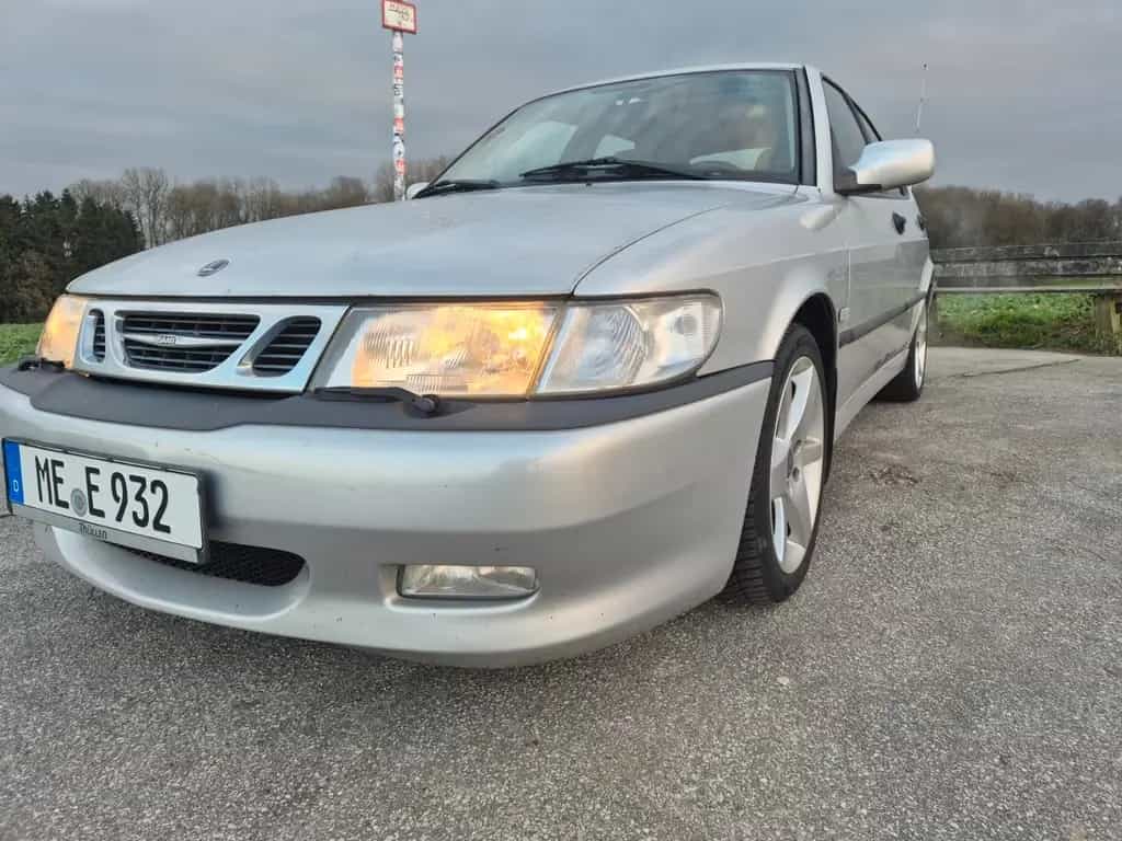 Saab 9-3 2.0 Turbo Ecopower Aero Fünftürer Aero 03/2001-photo-0