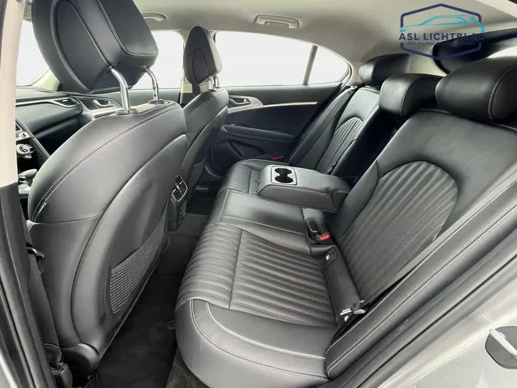 Genesis G70 Shooting Brake 2.2 D Luxury AWD Sitz-Pake... 08/2022-photo-13
