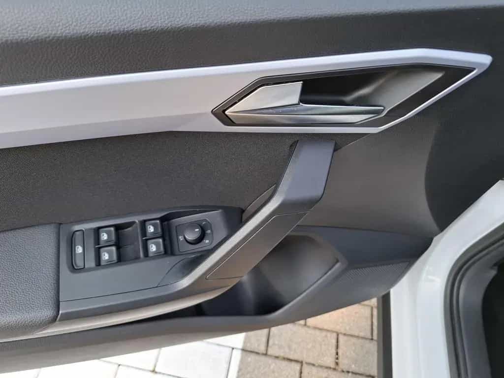 Seat Arona FR 1.0 TSI 81 kW (110 PS) 7-Gang-DSG 09/2022-photo-31