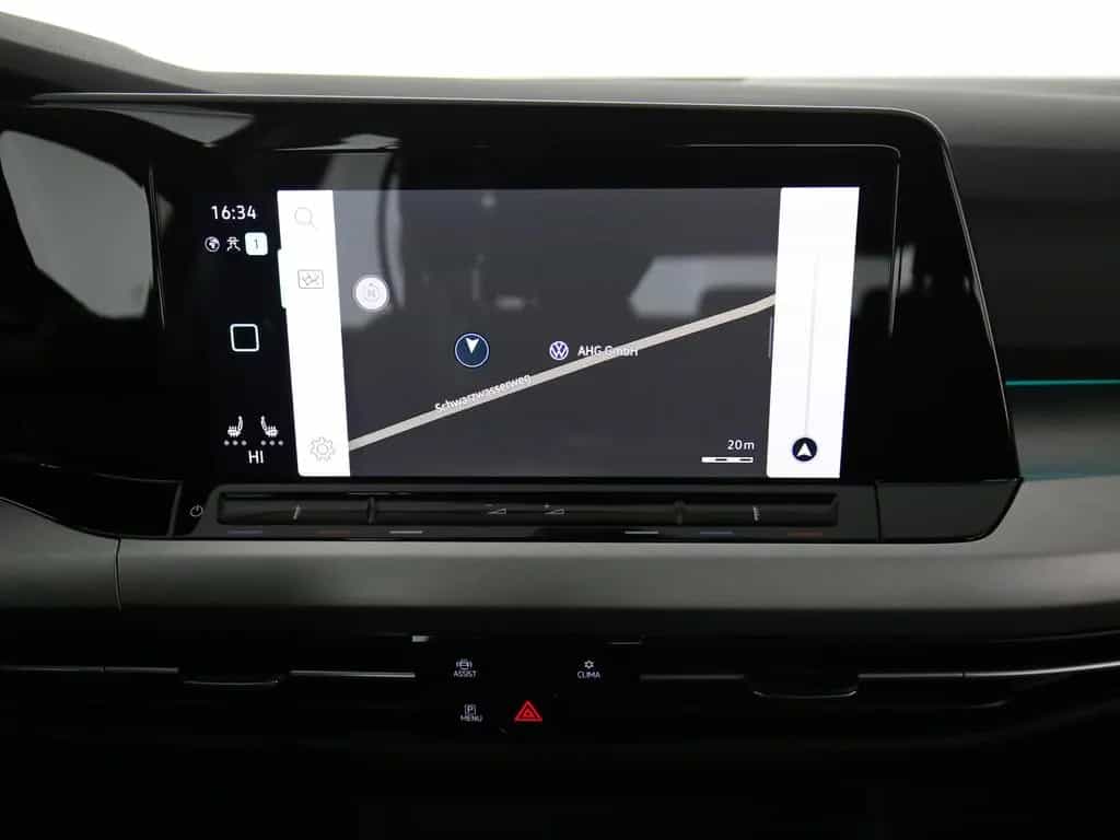 Volkswagen Golf VIII Variant 1.5 eTSI DSG Life LED Navi AC 07/2023-photo-12
