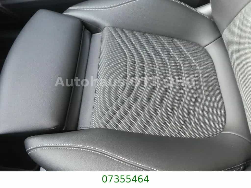 Mercedes-Benz B-Class 180 B Automatik 8 fach AHK LED 08/2019-photo-19