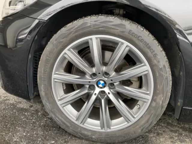 BMW 5 Series 520 d xDrive Tour HiFi Kamera HUD Ambiente Pano 08/2022-photo-5