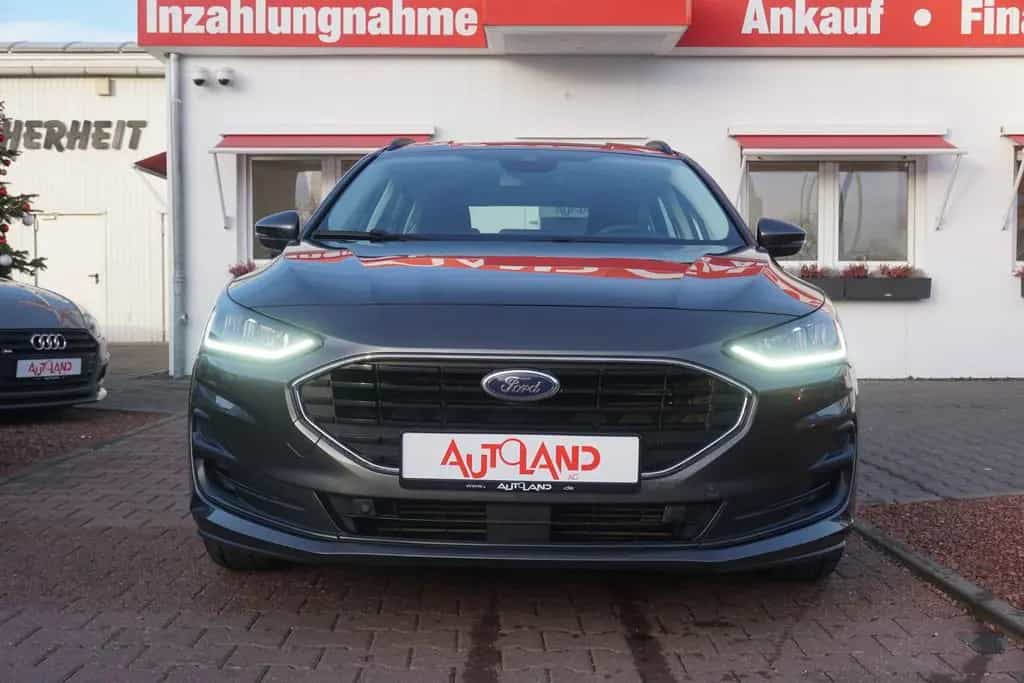Ford Focus Turnier Cool & Connect LED Android Apple 05/2022-photo-3