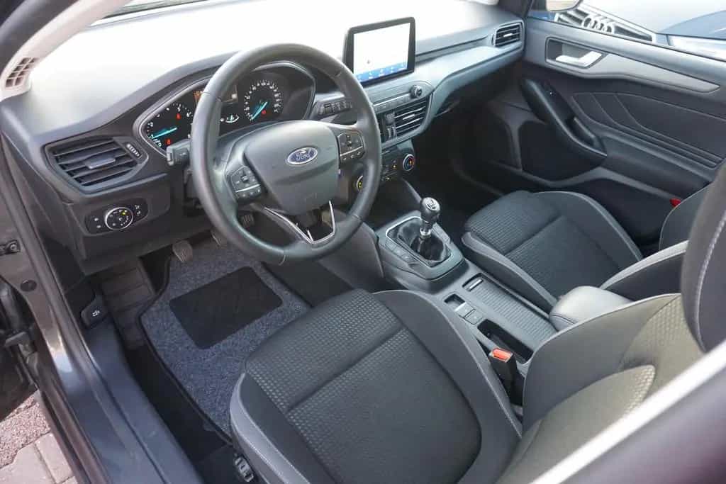 Ford Focus Turnier Cool & Connect LED Android Apple 05/2022-photo-7