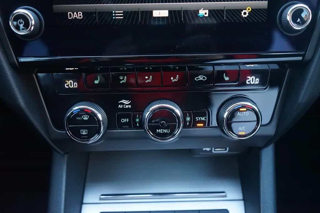 Skoda Octavia Combi 1.0 TSI Sitzheizung SmartLink PDC 11/2019-photo-27