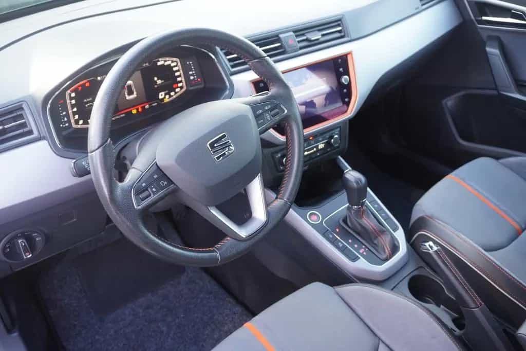 Seat Arona 1.0 TSI LED Keyless Kamera Virtual Cockpit 01/2019-photo-11