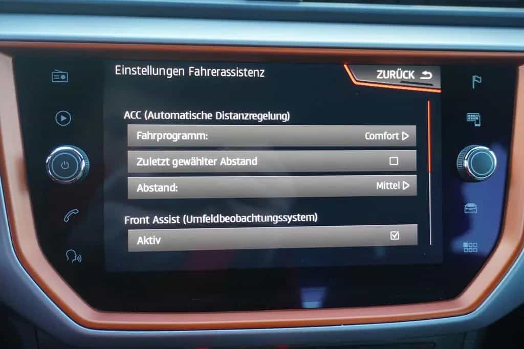 Seat Arona 1.0 TSI LED Keyless Kamera Virtual Cockpit 01/2019-photo-15