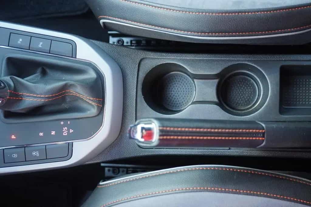 Seat Arona 1.0 TSI LED Keyless Kamera Virtual Cockpit 01/2019-photo-23