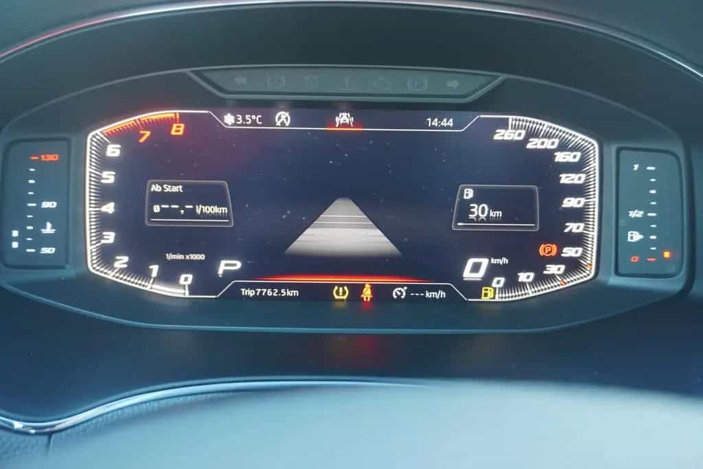 Seat Arona 1.0 TSI LED Keyless Kamera Virtual Cockpit 01/2019-photo-25