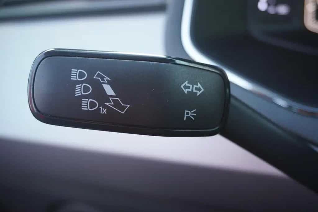 Seat Arona 1.0 TSI LED Keyless Kamera Virtual Cockpit 01/2019-photo-26