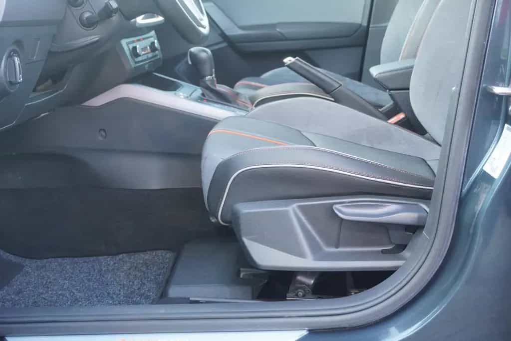 Seat Arona 1.0 TSI LED Keyless Kamera Virtual Cockpit 01/2019-photo-7