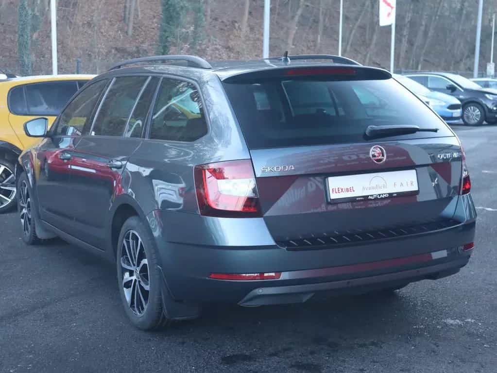 Skoda Octavia Combi 1.5 TSI DSG Soleil LED Navi DAB 03/2020-photo-2