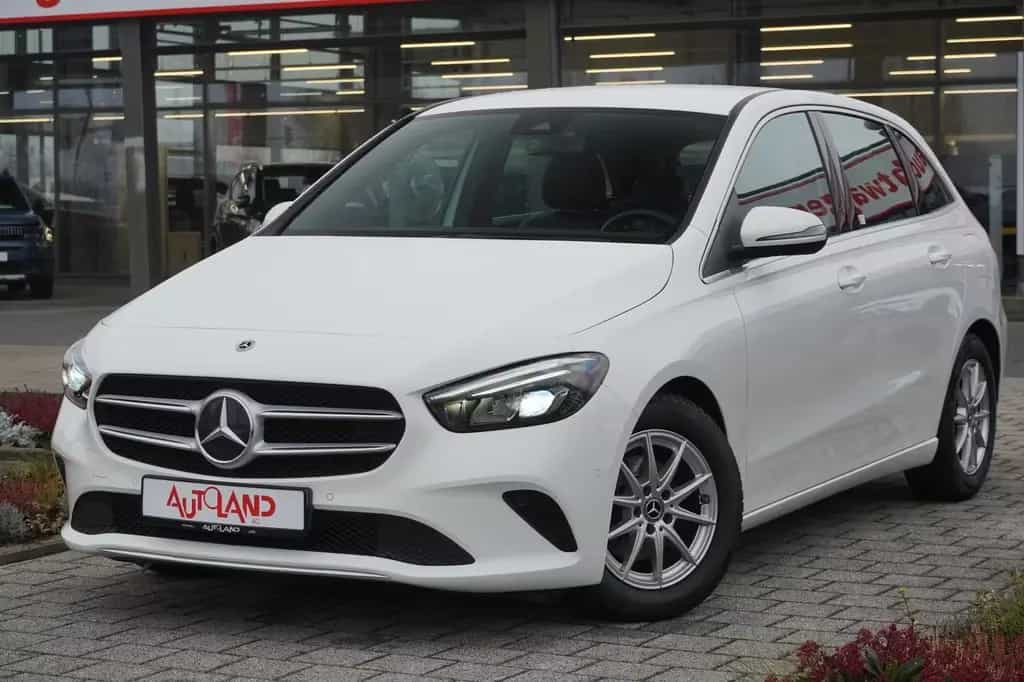 Mercedes-Benz B 180 B180 Progressive Klimaaut. Navi LED Leder Kamera 01/2022-photo-1