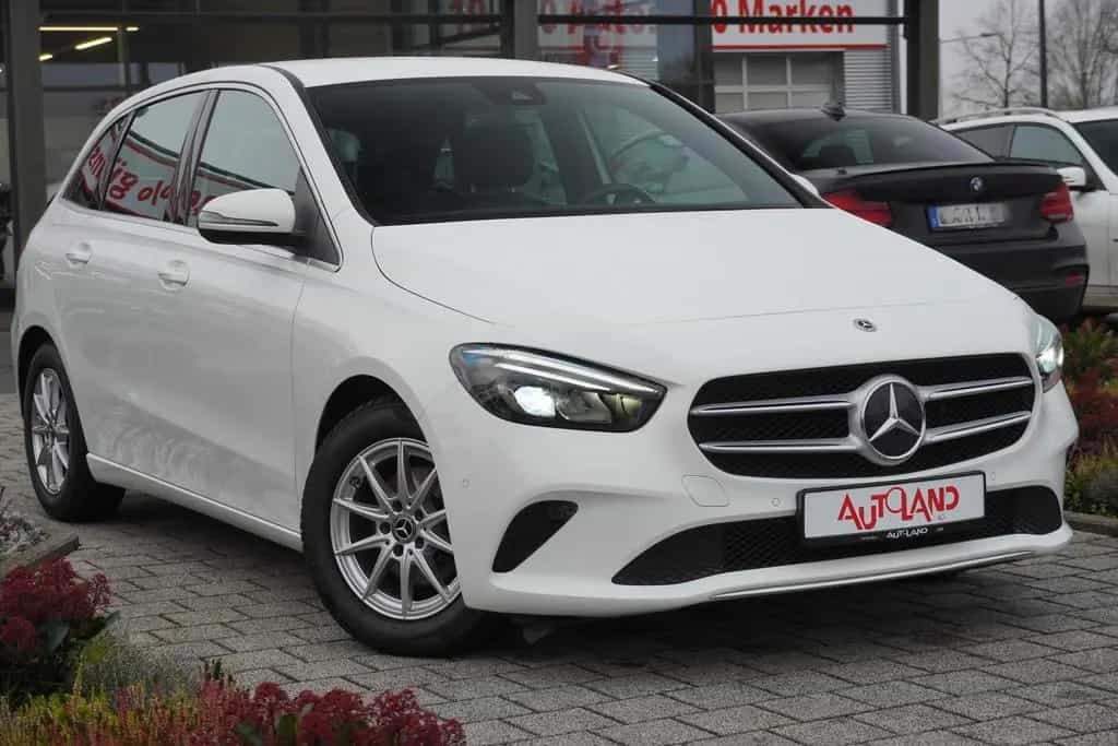 Mercedes-Benz B 180 B180 Progressive Klimaaut. Navi LED Leder Kamera 01/2022-photo-3