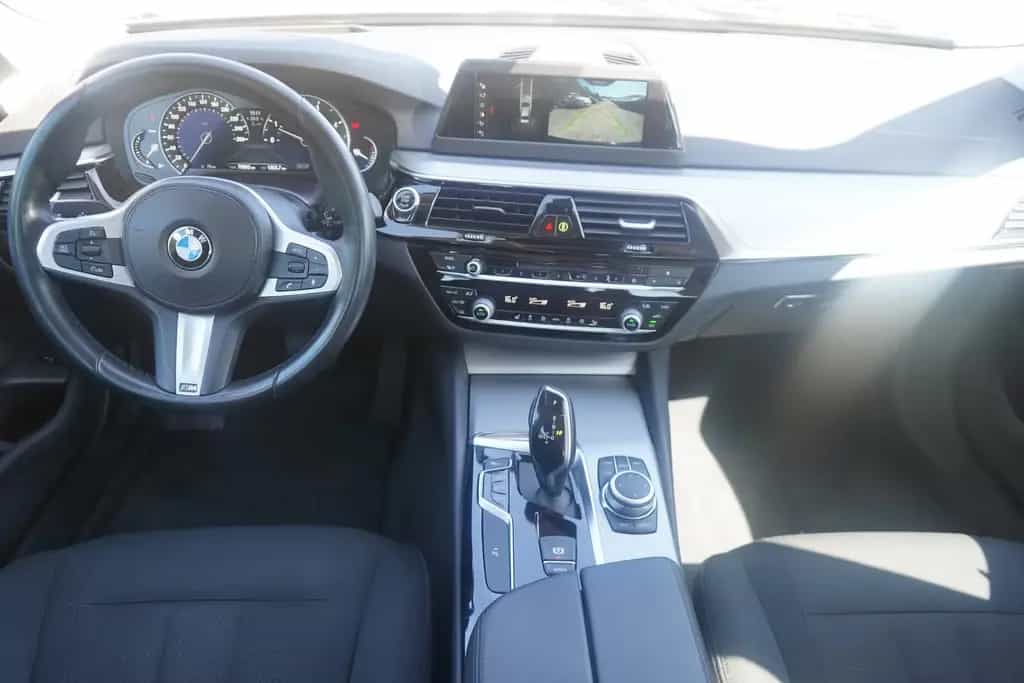 BMW 520 d LED Navi Sitzheizung Head-Up Kamera 01/2019-photo-11