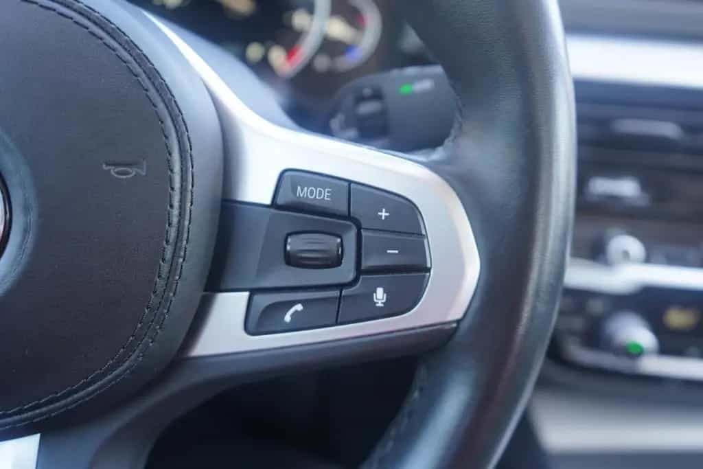 BMW 520 d LED Navi Sitzheizung Head-Up Kamera 01/2019-photo-22