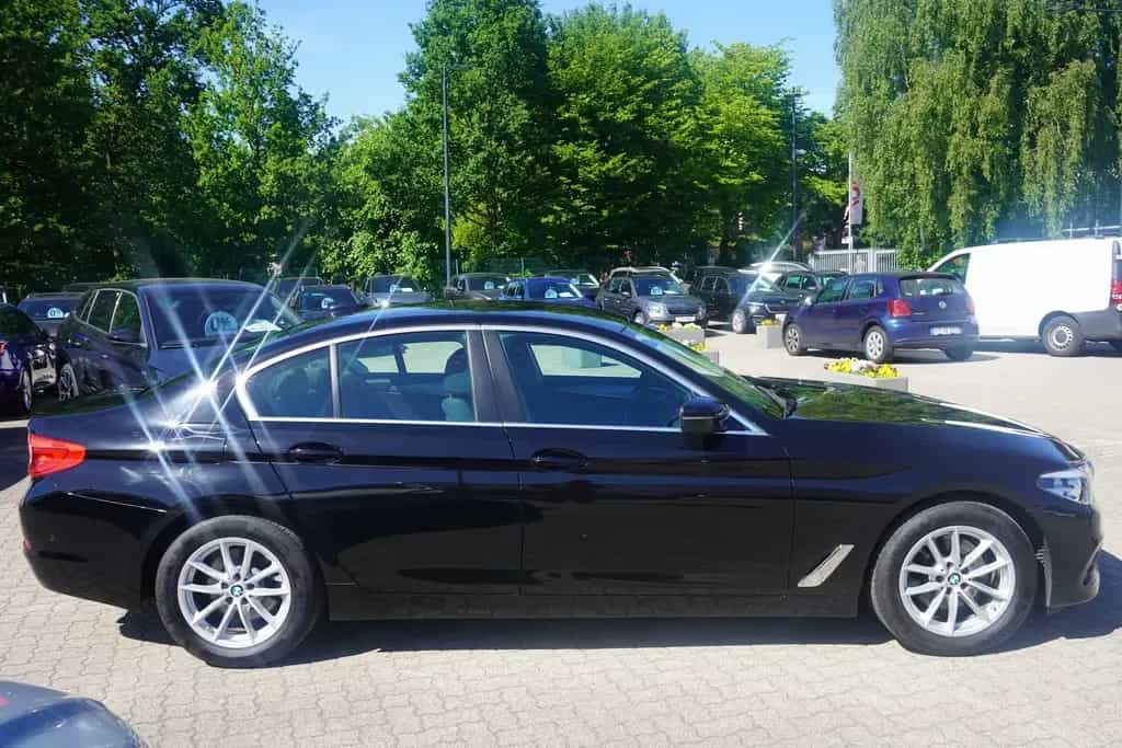 BMW 520 d LED Navi Sitzheizung Head-Up Kamera 01/2019-photo-6
