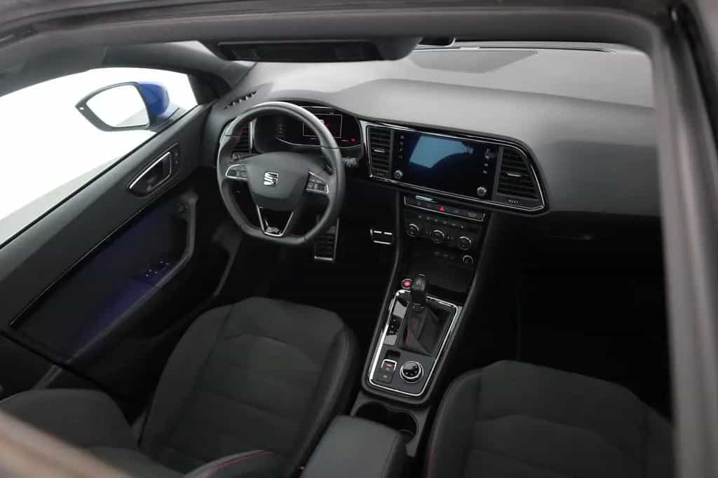 Seat Ateca 2.0 TSI DSG FR 4Drive LED Standheizung ACC 12/2019-photo-28