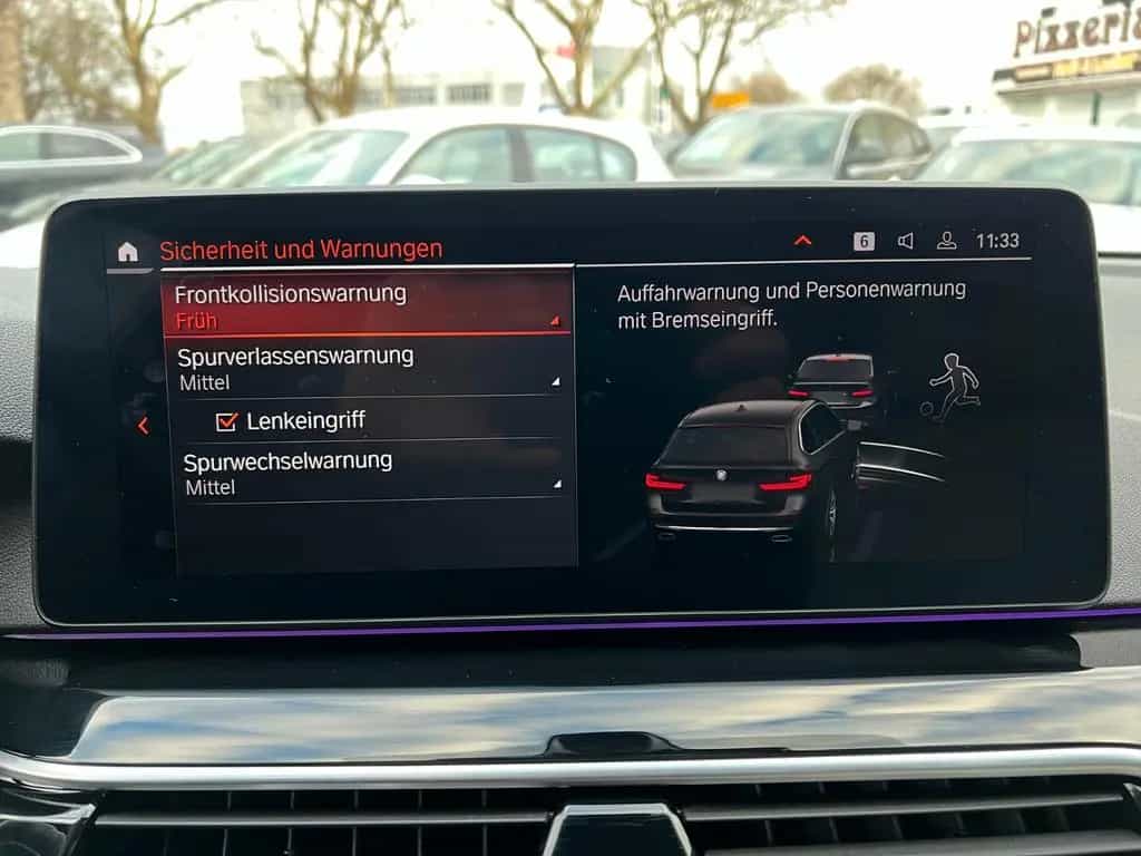 BMW 5 Touring 520d*1.Hand*LIVE*KAMERA*LEDER*HUD* 01/2021-photo-23